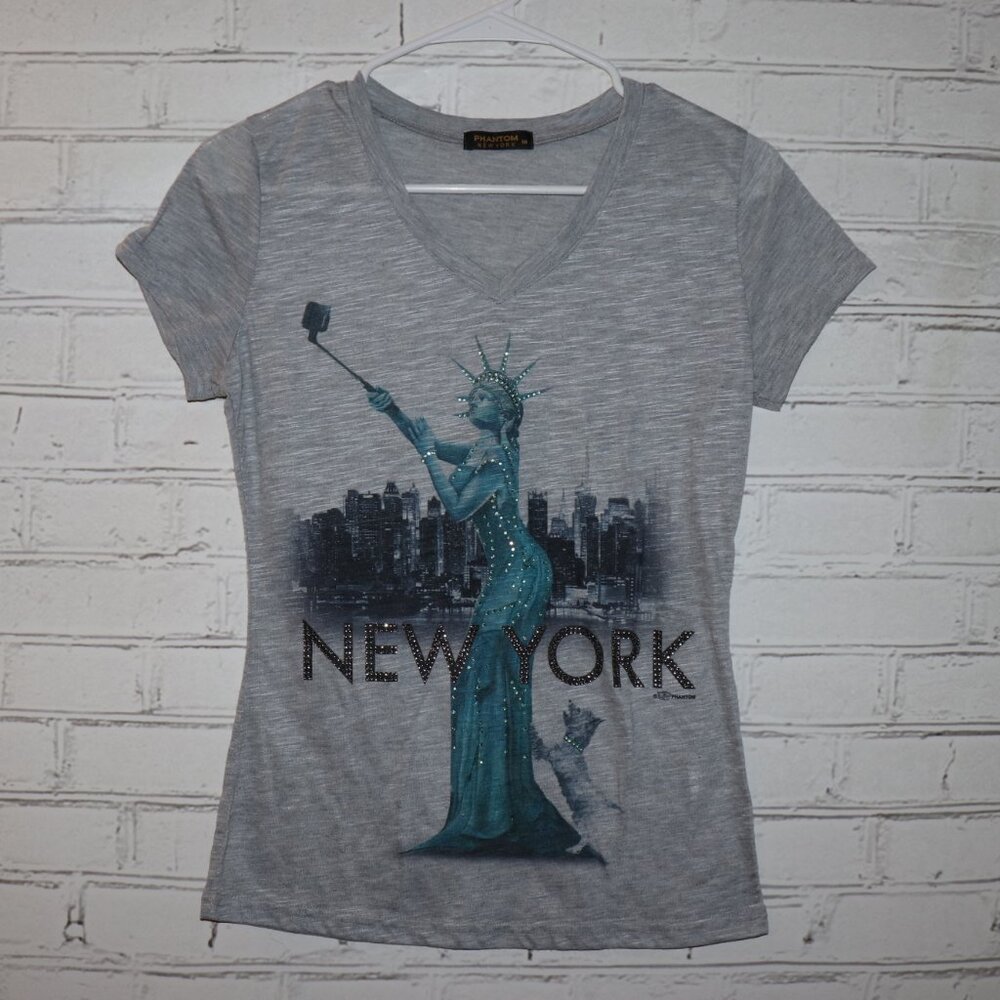 🗽 Phantom New York Graphic Tee · Statue of Liberty Selfie · Size Medium